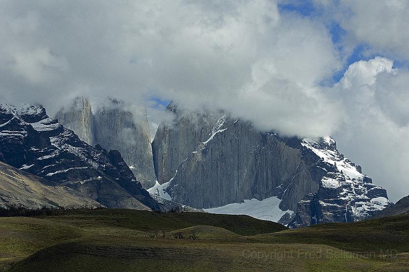 20071213 123331 D2X 4200x2800.jpg - Torres del Paine National Park
